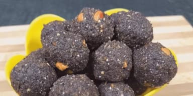 Karuppu Kavuni Laddu