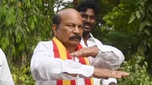 திடீர் மூச்சுத்திணறல்... மருத்துவமனையில் அனுமதி! வி.எஸ்.பாபு உடல்நிலை எப்படி இருக்கு?