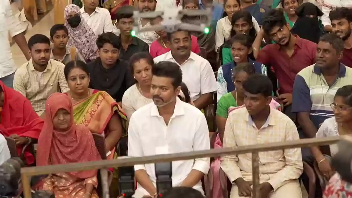 Thalapathy Vijay - studetns