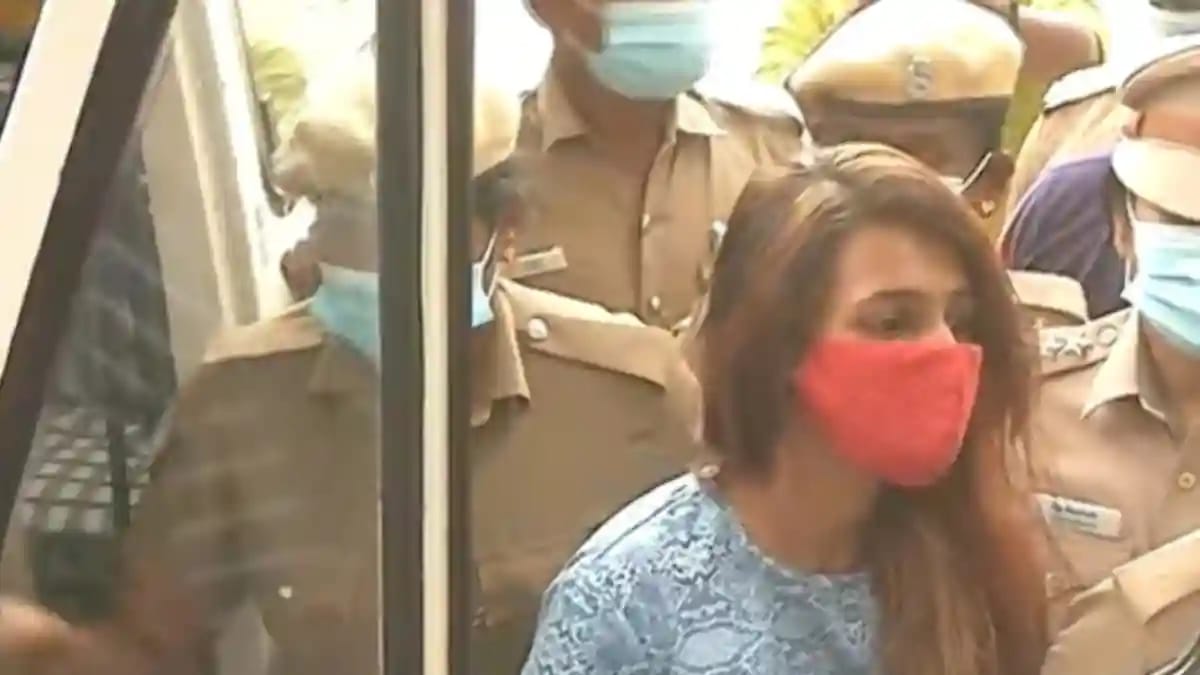 MeeraMithun Arrest
