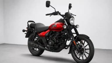 டேங்க் ஃபுல் பண்ணா 500 கி.மீ போலாம்! லாங் ரைடுக்கு வந்துவிட்டது புதிய அவெஞ்சர் ஸ்ட்ரீட் 220!