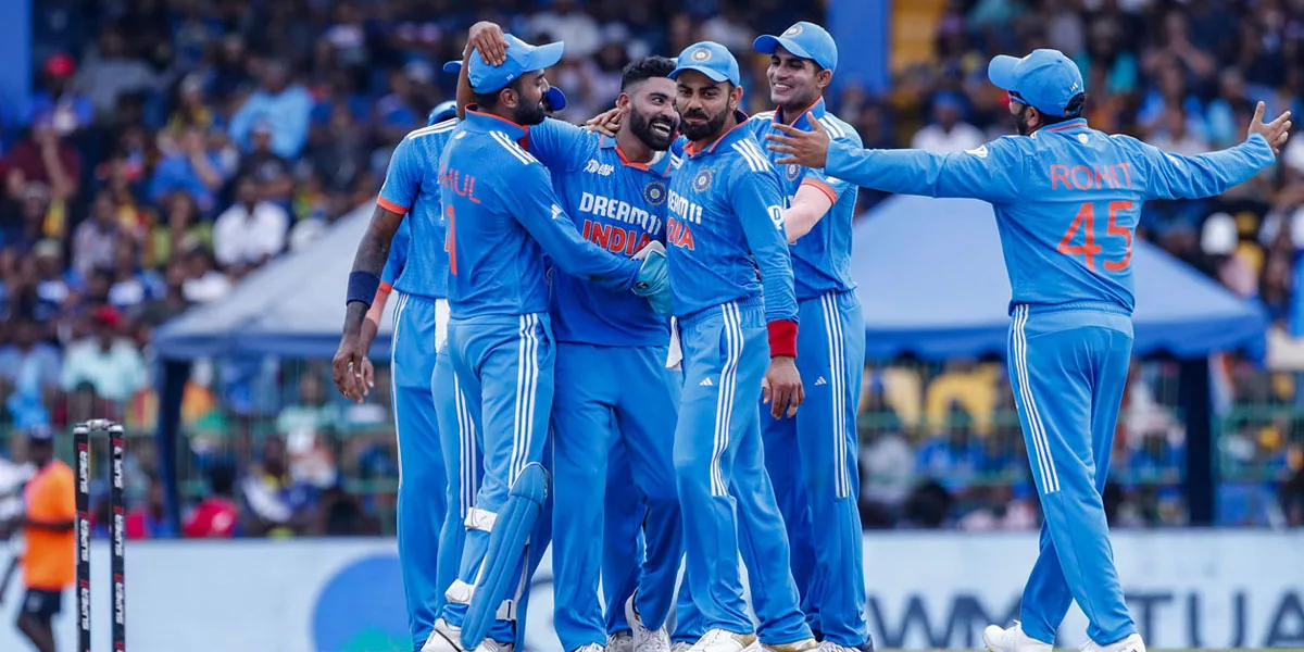AsiaCupFinal : இந்திய அணியின் பந்துவீச்சை சமாளிக்க முடியாமல் 50 ரன்களில் சுருண்ட இலங்கை!