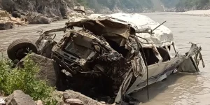 uttarakhand accident van