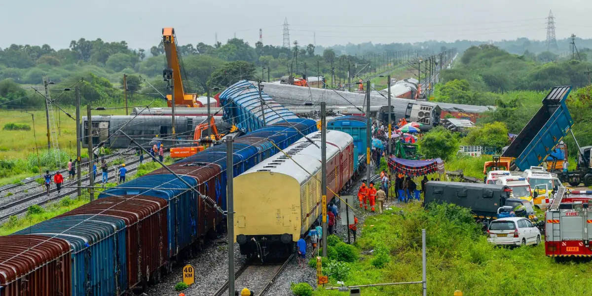 Kavarapettai Train accident