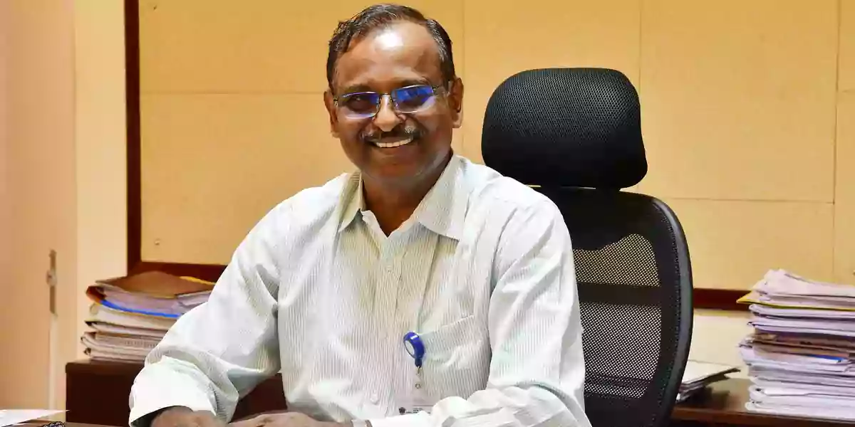 Dr. V. Narayanan